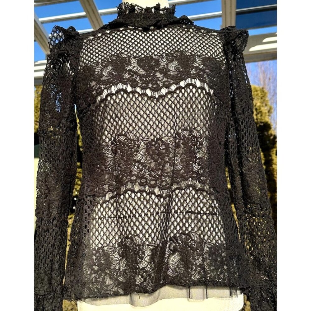 BCBG MAX AZRIA High Neck Lace Kenzie Top Sz XS Black Witchy‎ Whimsigoth Romantic